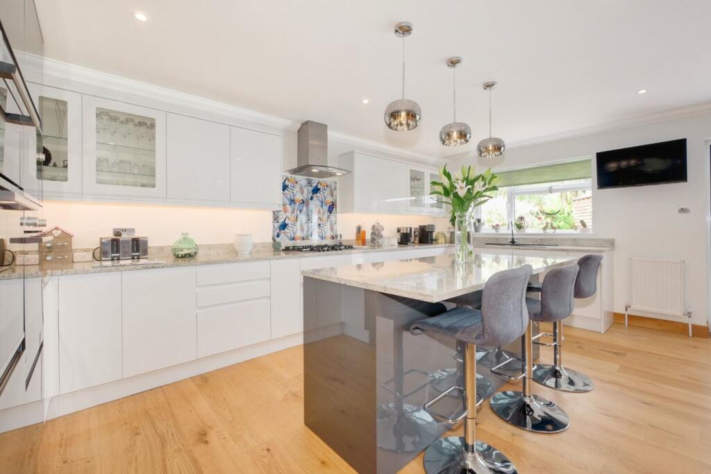 The Drive, Hailsham, BN27 photo 2