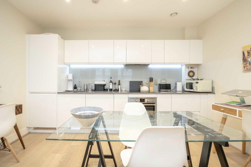 Main image of property: King Street, Hammersmith