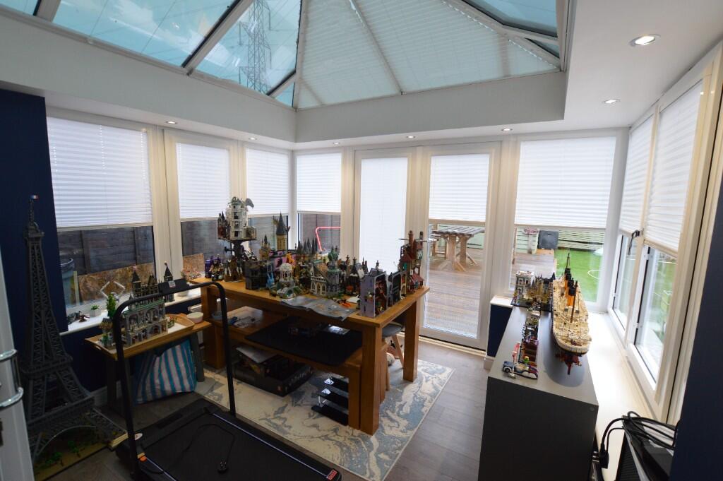 4-bed semi-detached on Gold Furlong, Marston Park, £400,000
