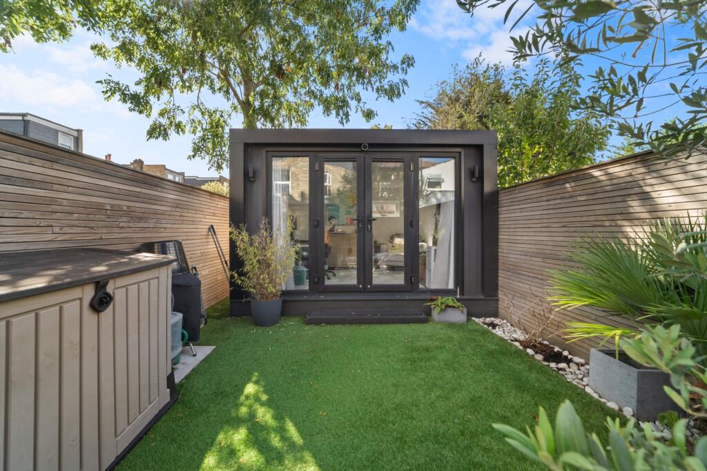 House in London - View 4