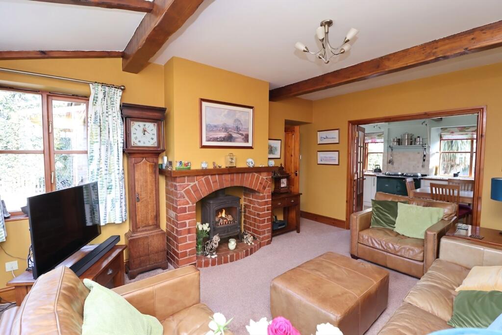 Greenway, Carlton-In-Lindrick, S81 photo 3