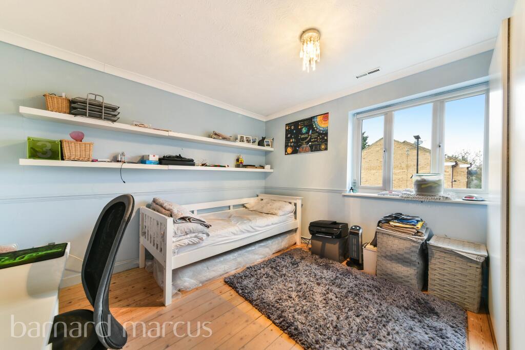 House in Twickenham - View 5