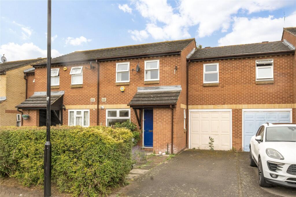 Main image of property: Grayling Close, London, E16