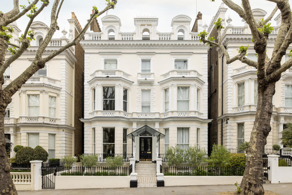 Main image of property: Holland Park, London