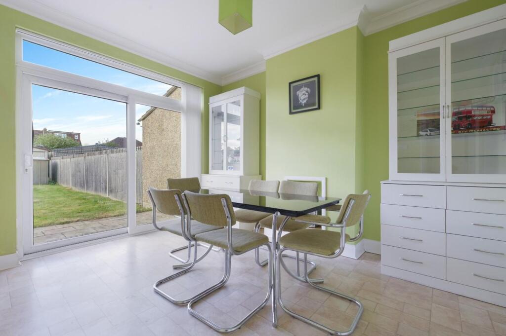 House in Epsom, Worcester Park - View 5