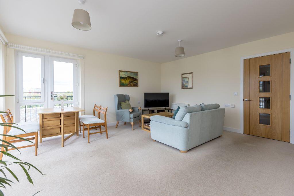 Apartment in Edinburgh - View 3