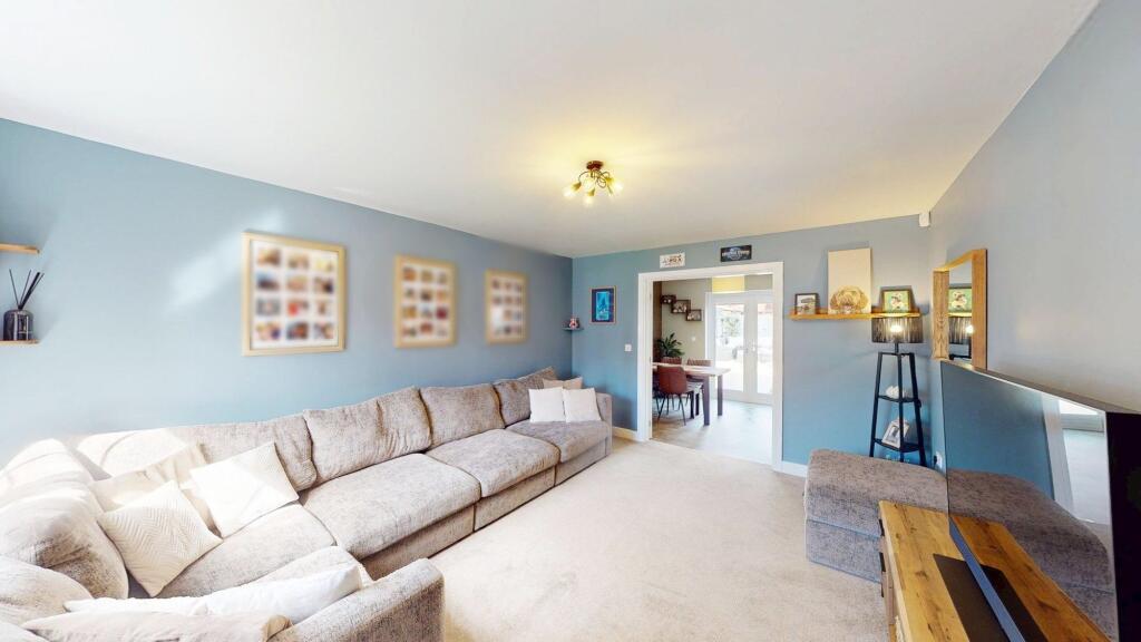 House in Bolton, Westhoughton - View 2