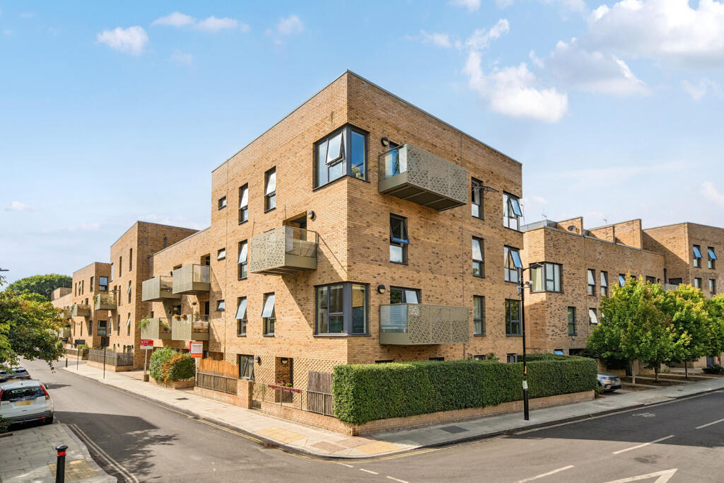 Main image of property: Horsnell Close, London