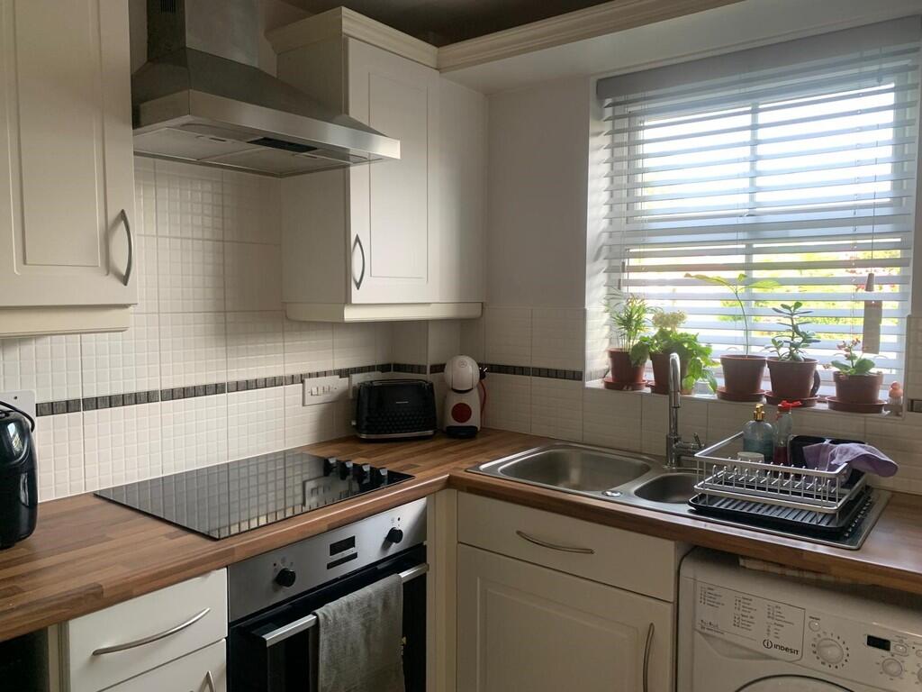 Apartment in Ewloe, Aston Park, Hawarden - View 2