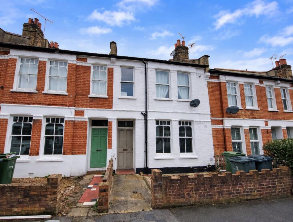 Main image of property: Flat 2 58 Kingswood Road, London, SW2 4JJ