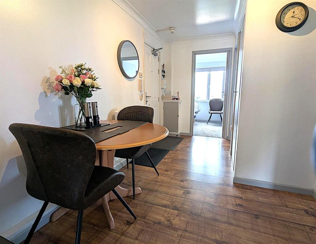 Apartment in Shanklin, Lower Hyde, Luccombe - View 5