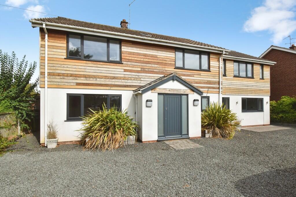 Main image of property: The Close, Averham, Newark