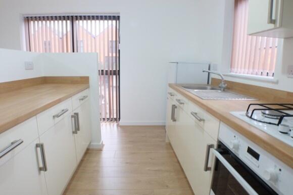 Apartment in Swansea - More
