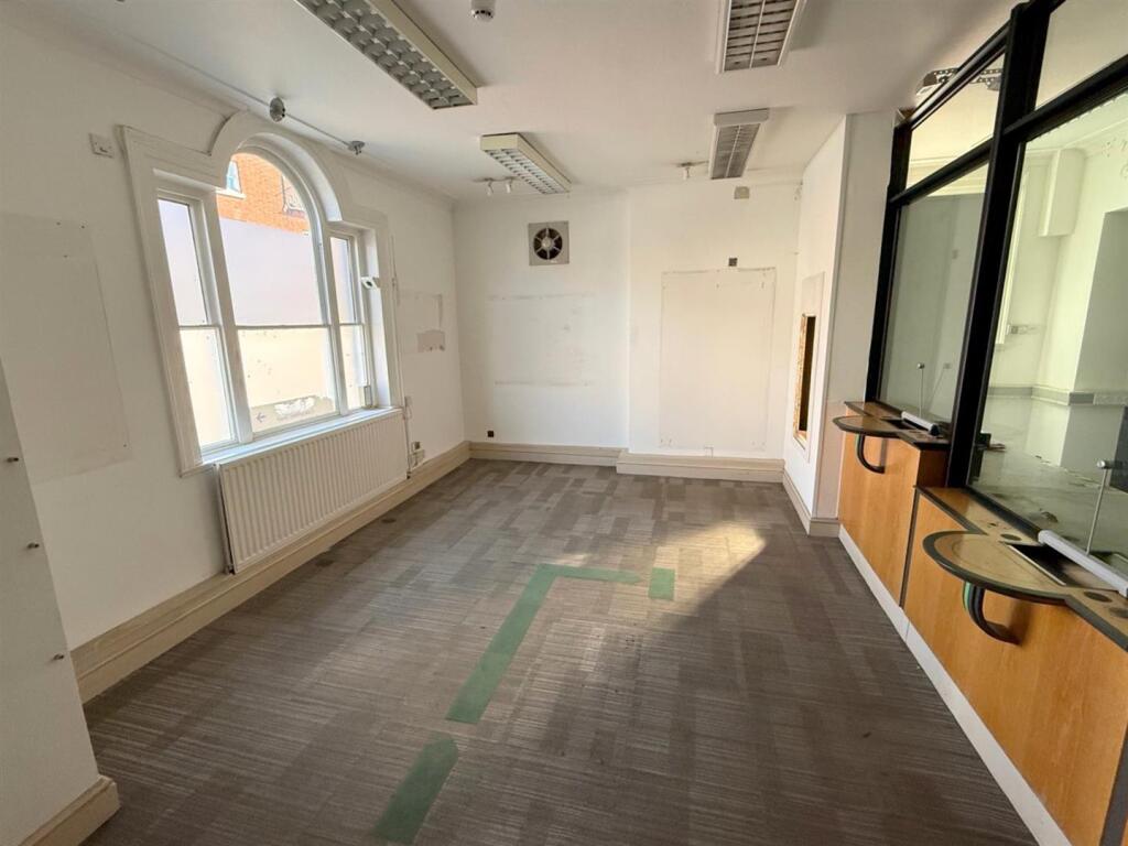 Additional image 2 of Lloyds Bank House, Stratford Road, Alcester B49 5AU