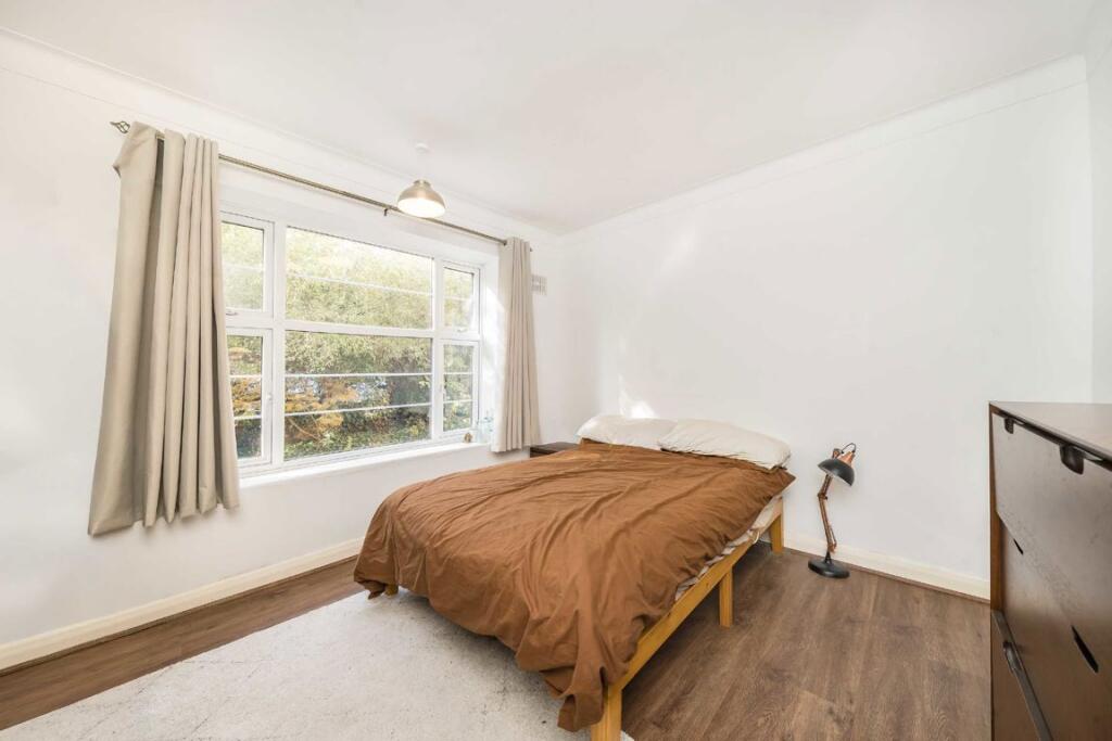 Apartment in London, Sheen Court, North Sheen - View 4