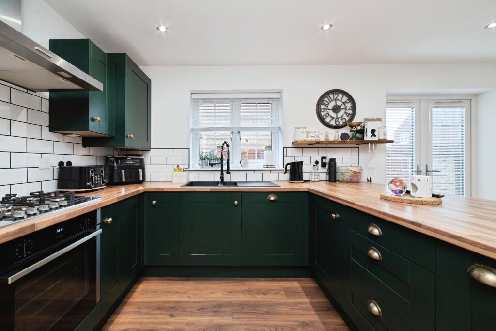 House in Hull, Kingswood - View 2