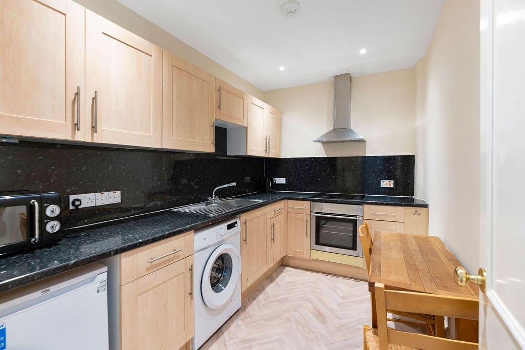 Main image of property: 3210L Arden Street, Edinburgh, EH9 1BP