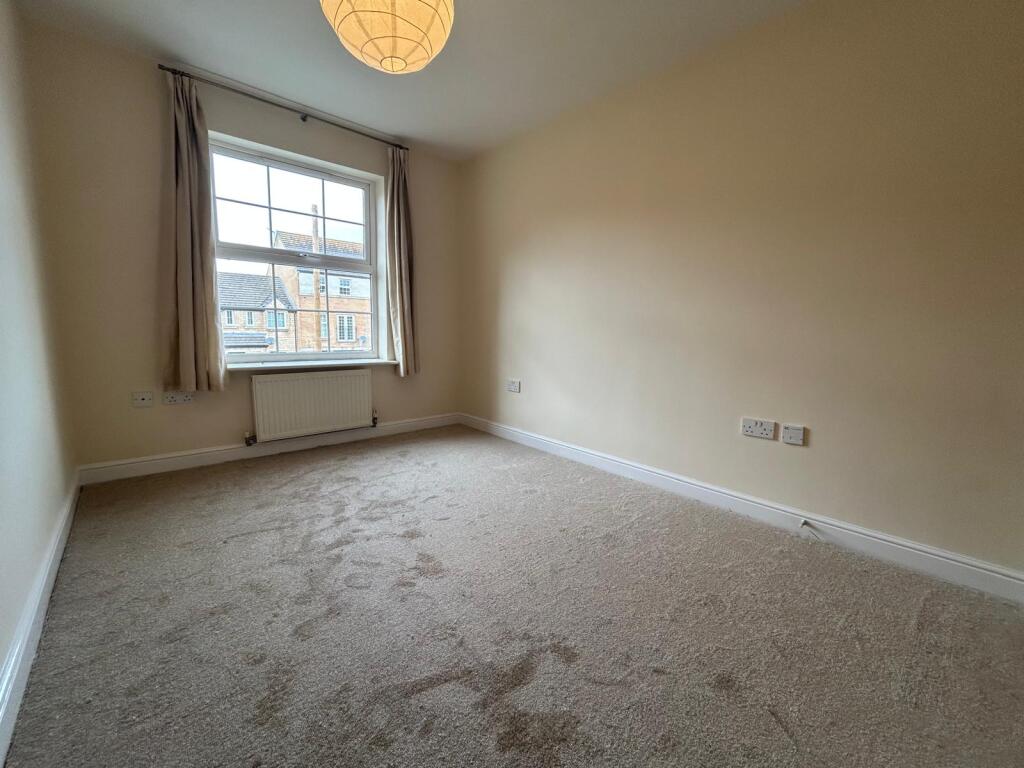 Apartment in Kingston upon Hull, Bransholme - More