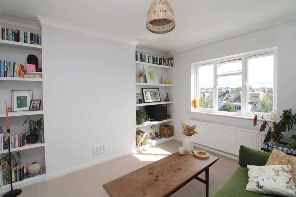Apartment in Brighton - View 3