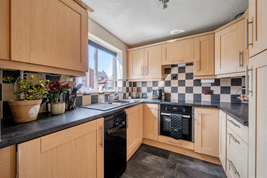 House in Madeley, Woodside - View 2