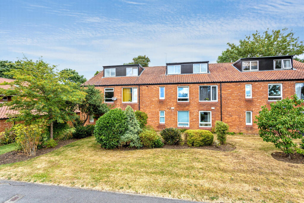 Apartment in Heslington, York - More