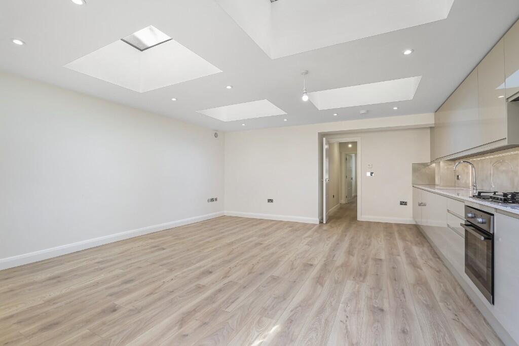 3 bedroom ground floor flat for rent