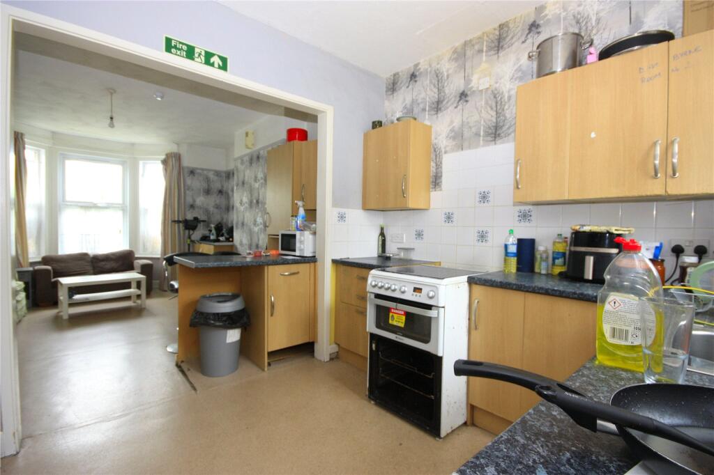 House in Portsmouth - View 5