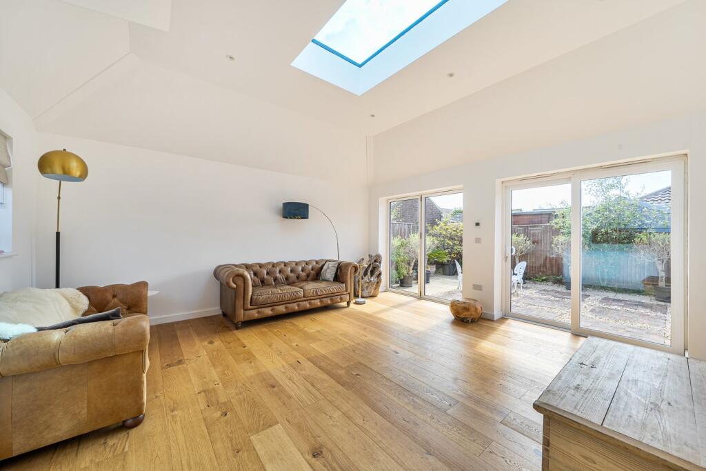 Southlands, Pennington, Lymington, SO41 - More