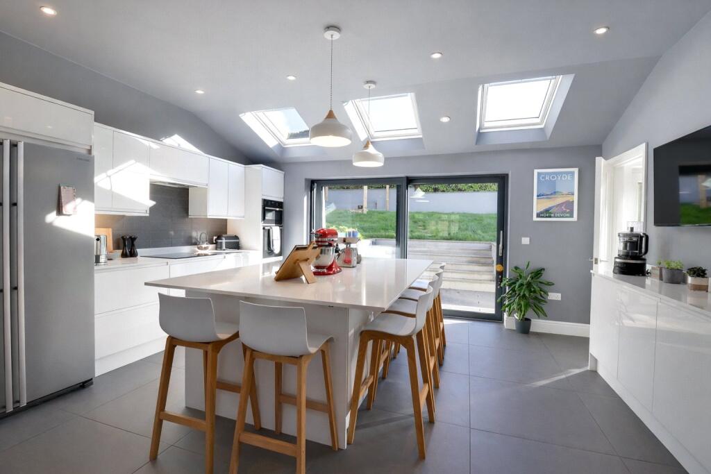 7, Home Farm Close, Croyde, Braunton, Devon, EX33 photo 2