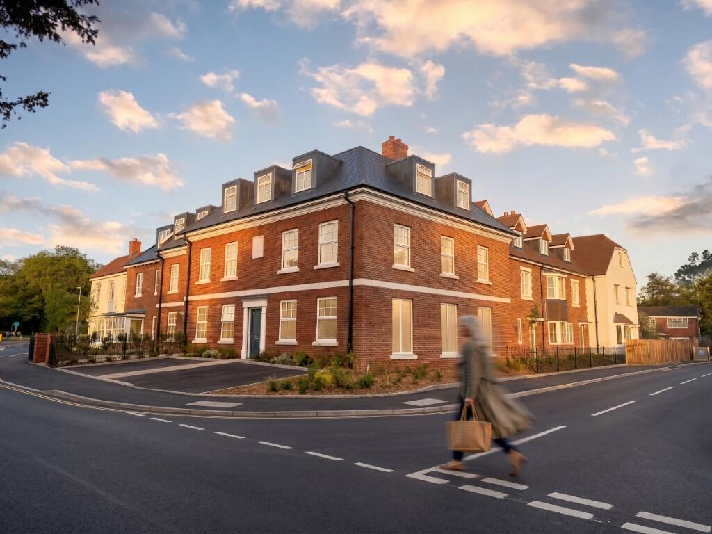 Main image of property: Vicarage Road,
Yateley,
GU46 7QS