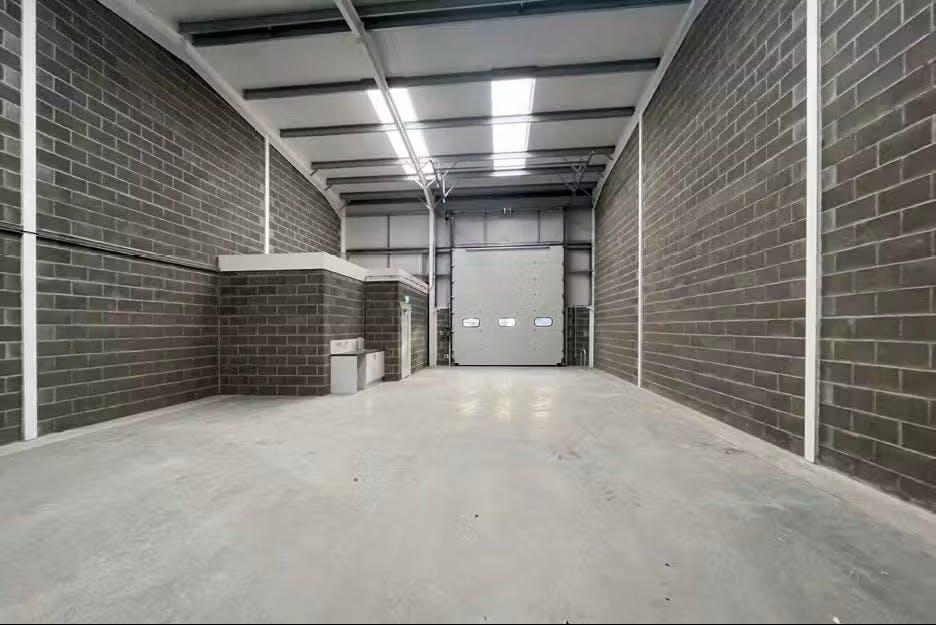 24fb4c31a1440ed1156f7c2fe947e28e-units-78-marrtree-business-park-thirsk-internal.jpeg