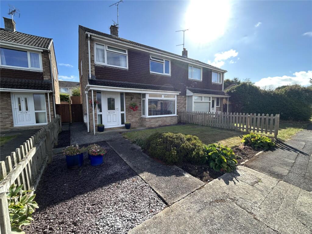 Main image of property: Downland Close, Nailsea, Bristol, Somerset, BS48