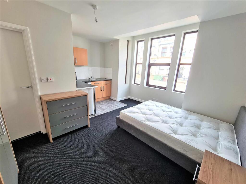 Main image of property: Compton Road, Wolverhampton, WV3 9QT