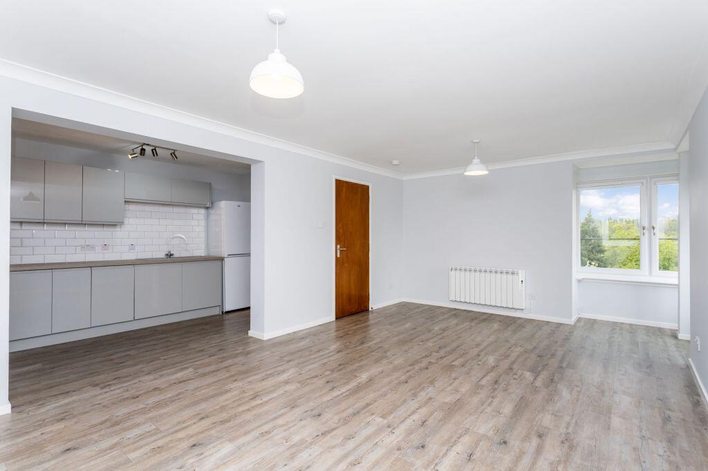 Flat 39 Glen Lednock Drive, Craigmarloch View, Cumbernauld, G68 0EJ photo 3