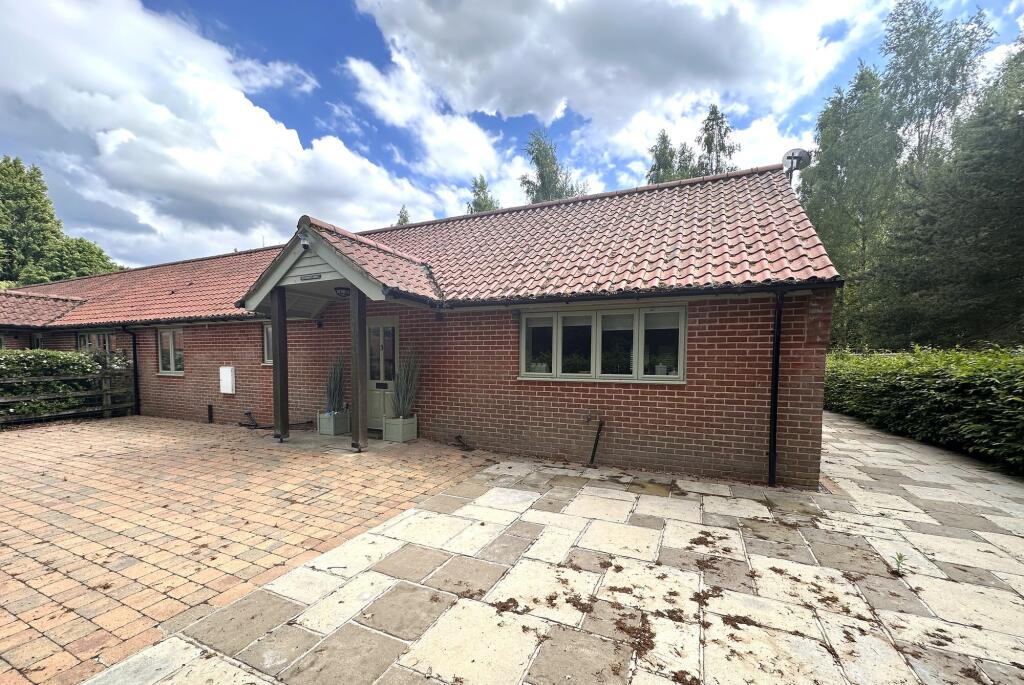 House in Peterborough - View 4