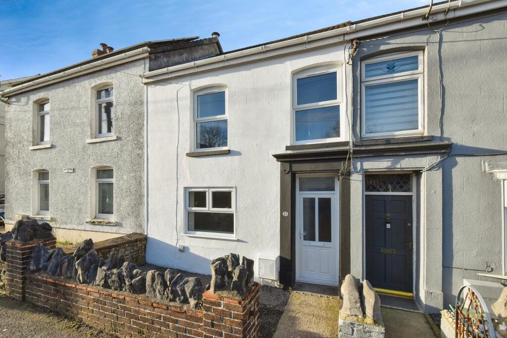 Main image of property: Heol Y Gors, Ammanford, SA18