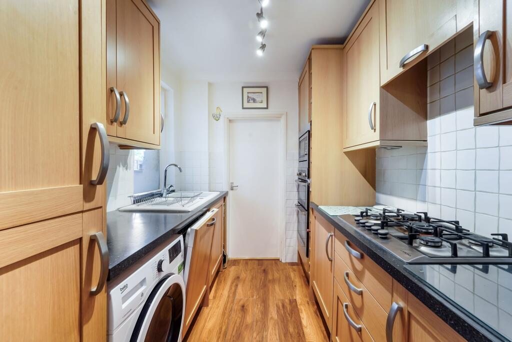 House in Kingston upon Thames - View 5
