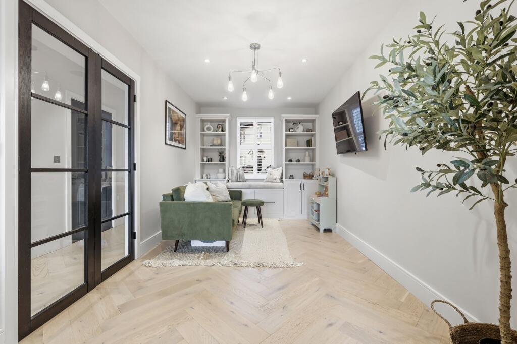 House in Chelmsford - View 5