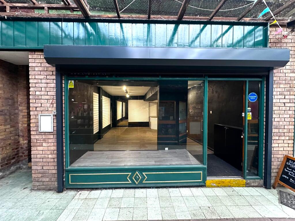 Main image of property: 11 Bristol Arcade, Sleaford, Lincolnshire NG34 7ST