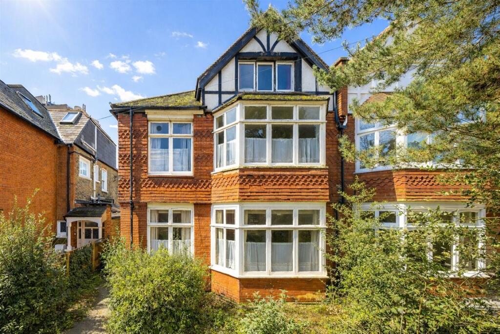 Main image of property: Rodenhurst Road, Clapham