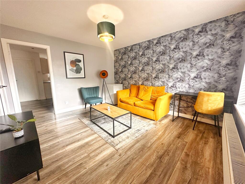 House in Rochdale, Greater Manchester - View 4
