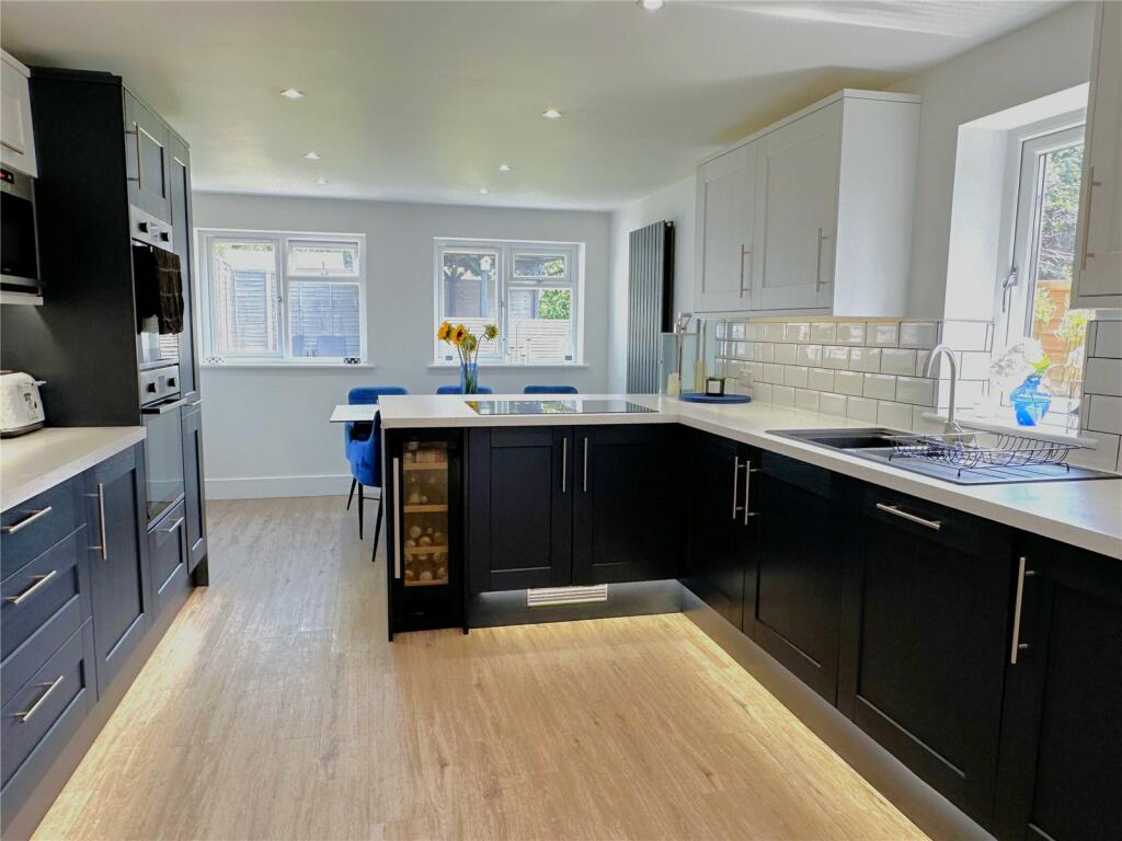 5-bed semi-detached on Kingston Avenue, Combe Martin, North Devon, EX34, £350,000