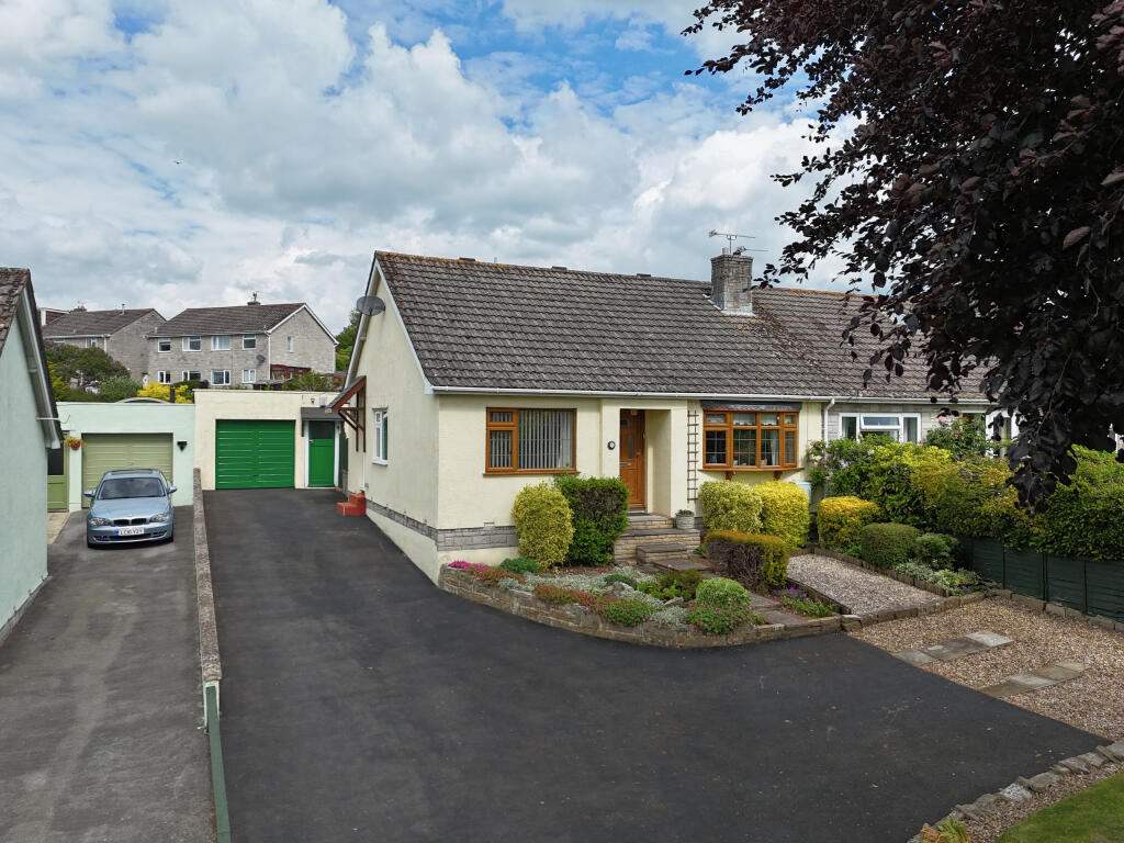 Main image of property: Middle Street, Ashcott