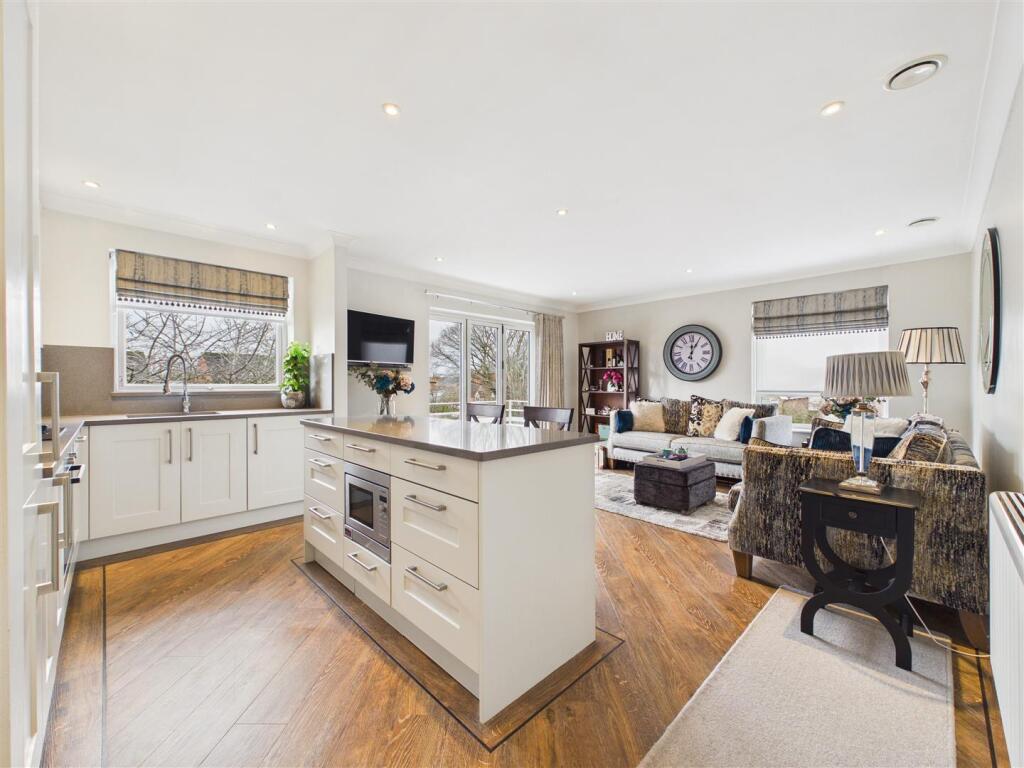 Main image of property: Padua, Warwick Court, Stratford-Upon-Avon