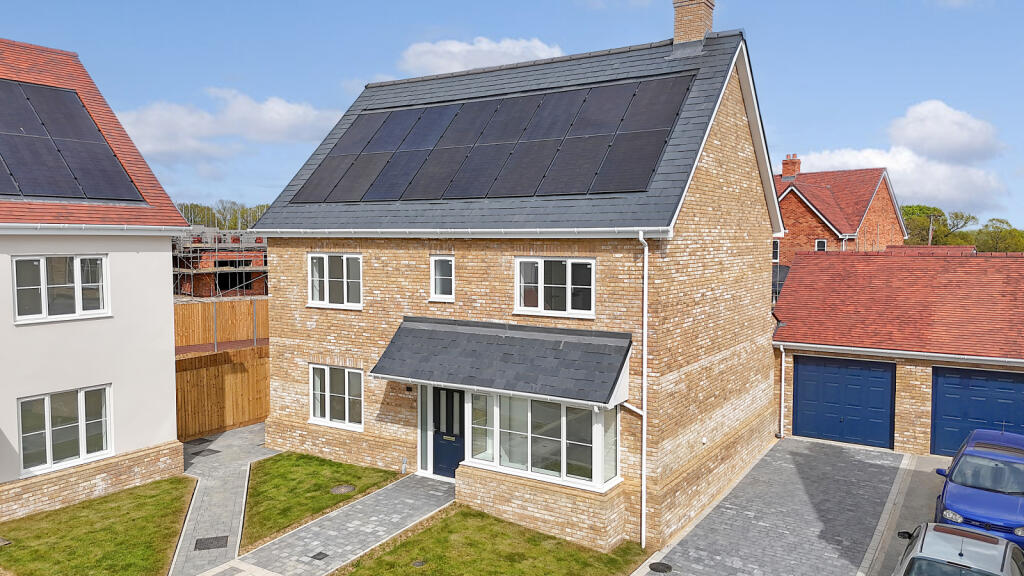 Main image of property: Hanningfield Park, Rettendon Common, CM3