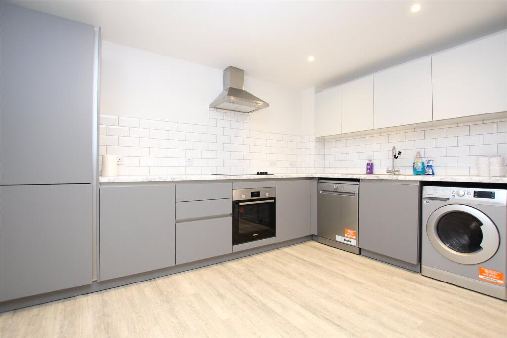 Apartment in Northampton - View 2