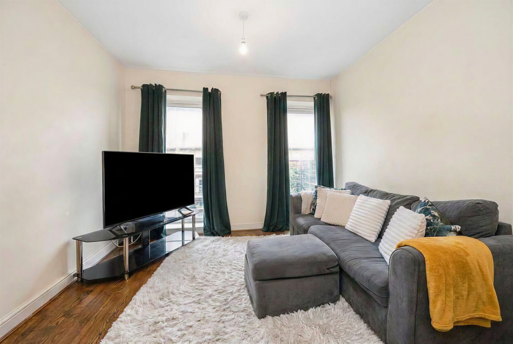 Main image of property: Portland Place, Greenhithe DA9 9FE
