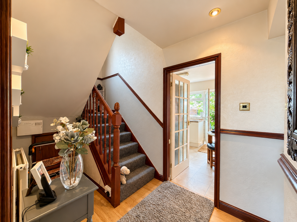 Lucerne Road, Bramhall, Stockport, SK7 3JA photo 3