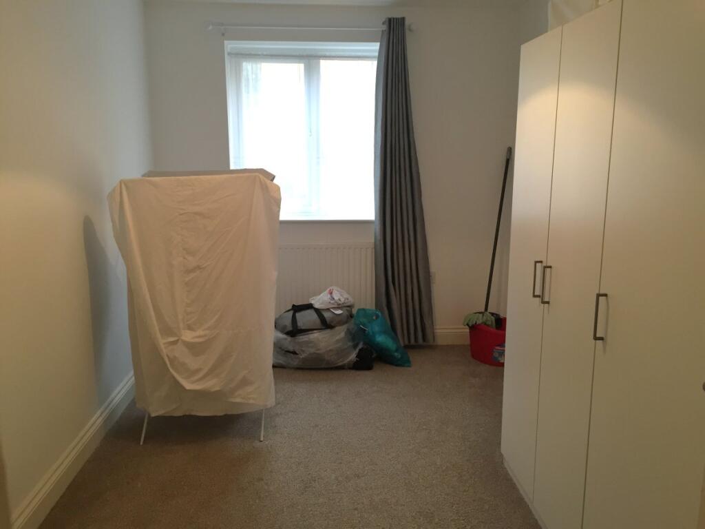 Apartment in Romford - View 4