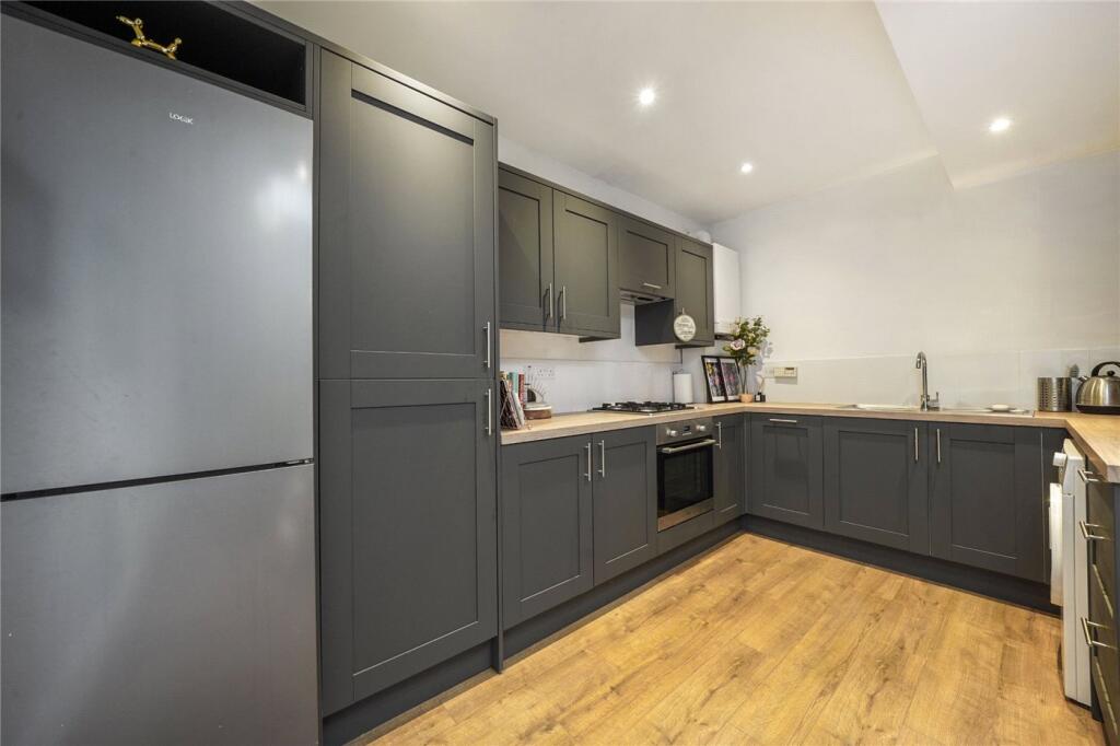 Hercules Place, London, N7 - View 4